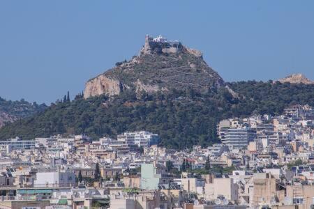 Studio With Private Terrace And View Of Acropolis! Афины Экстерьер фото